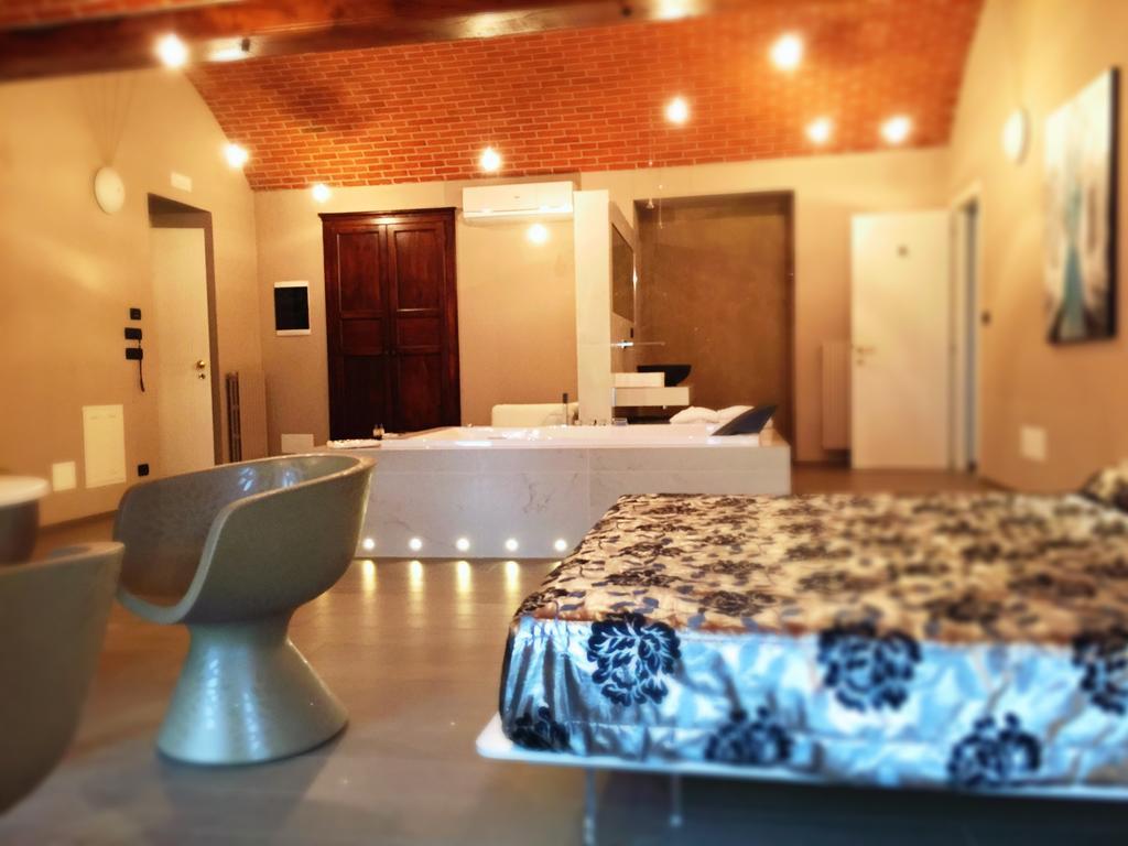 Le Lanterne Hotel Borgo San Dalmazzo Cameră foto