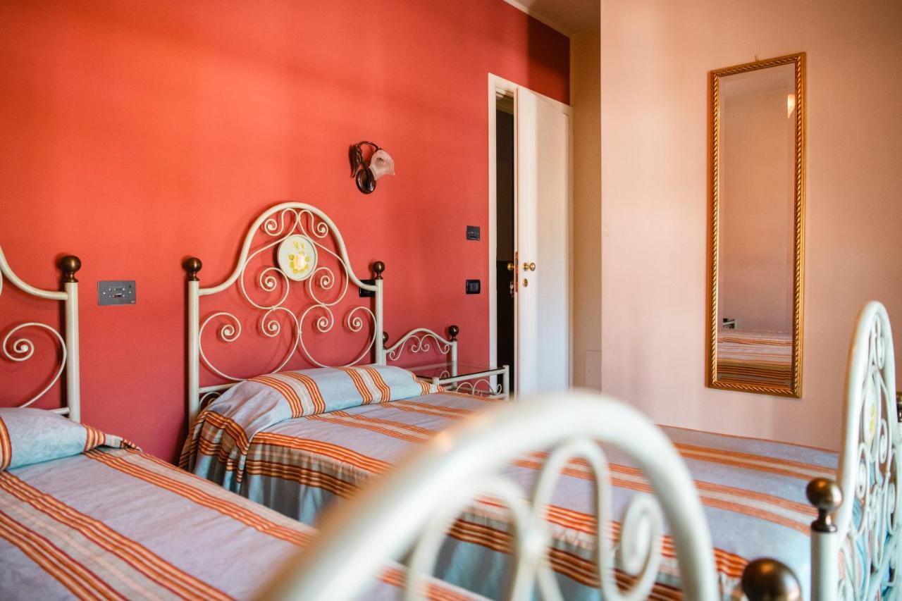 Le Lanterne Hotel Borgo San Dalmazzo Exterior foto